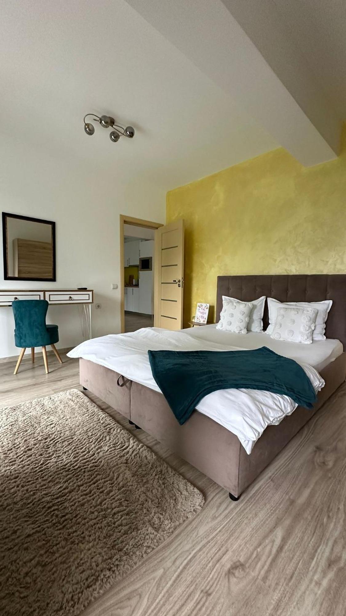 Eral Apartment Mamaia Bagian luar foto